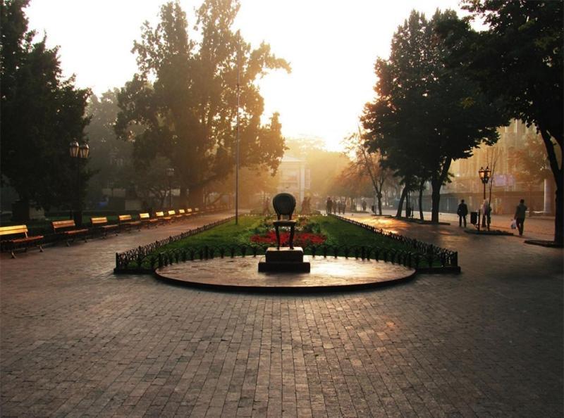 "Ваша Квартира" У Дерибаса! "Ваша Квартира" Біля Дерибаса! Odessa Exteriör bild